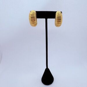 Vintage Monet Earrings Gold Tone Textured Shrimp Ribbed Half Hoop Clip-on 1”